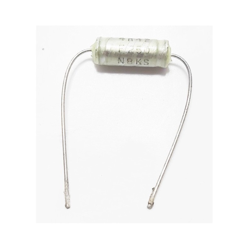 Condensateur 4.42nf 250volts