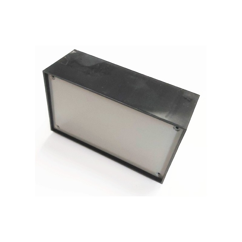 Coffret plastique avec face avant plastique