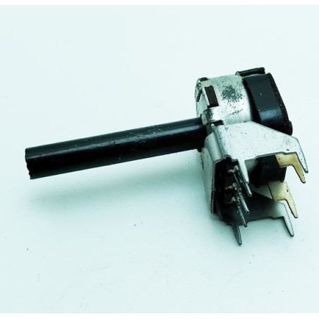 Potentiomètre 4k7K A axe 6mm avec interrupteur