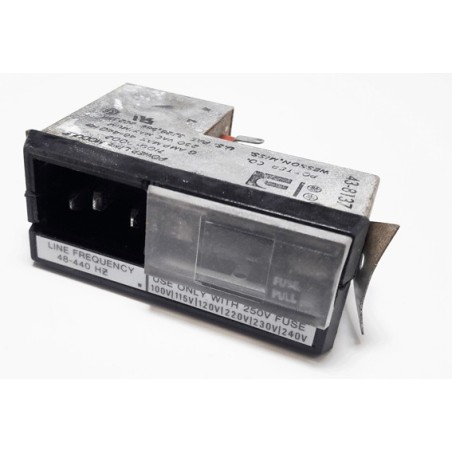 Prise secteur chassis avec anti-parasite